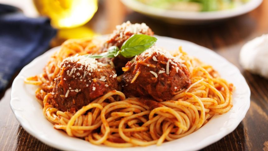 Spaghetti & Meatballs